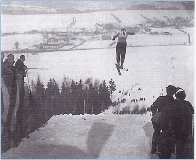 Zvody pod Kozlem v padestch letech 20.stolet. Na tribun rozhodch arch. Karel Jarolmek